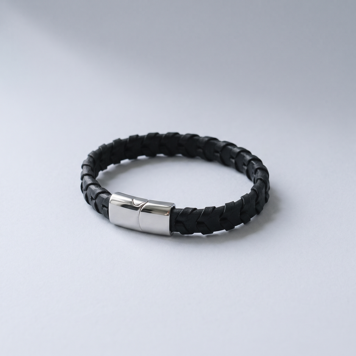 Bind Leather Bracelet