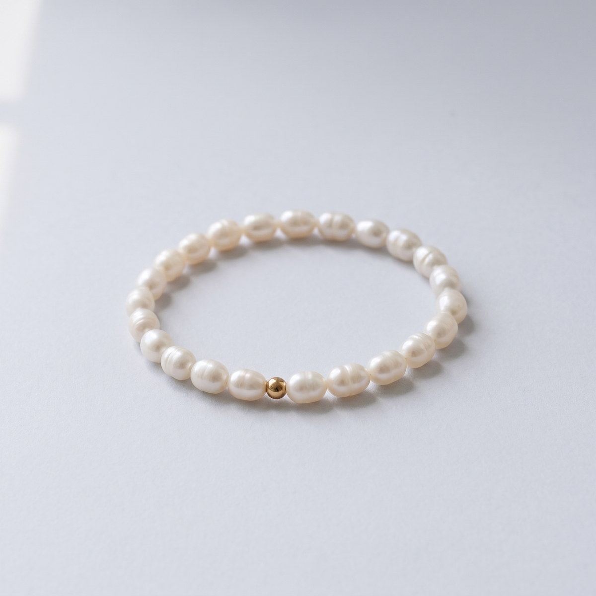 Calm Pearl Bracelet